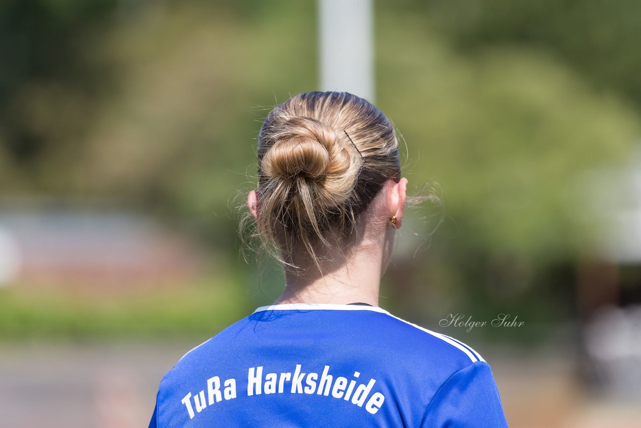 Bild 106 - wBJ VfL Pinneberg - Harksheide : Ergebnis: 2:1